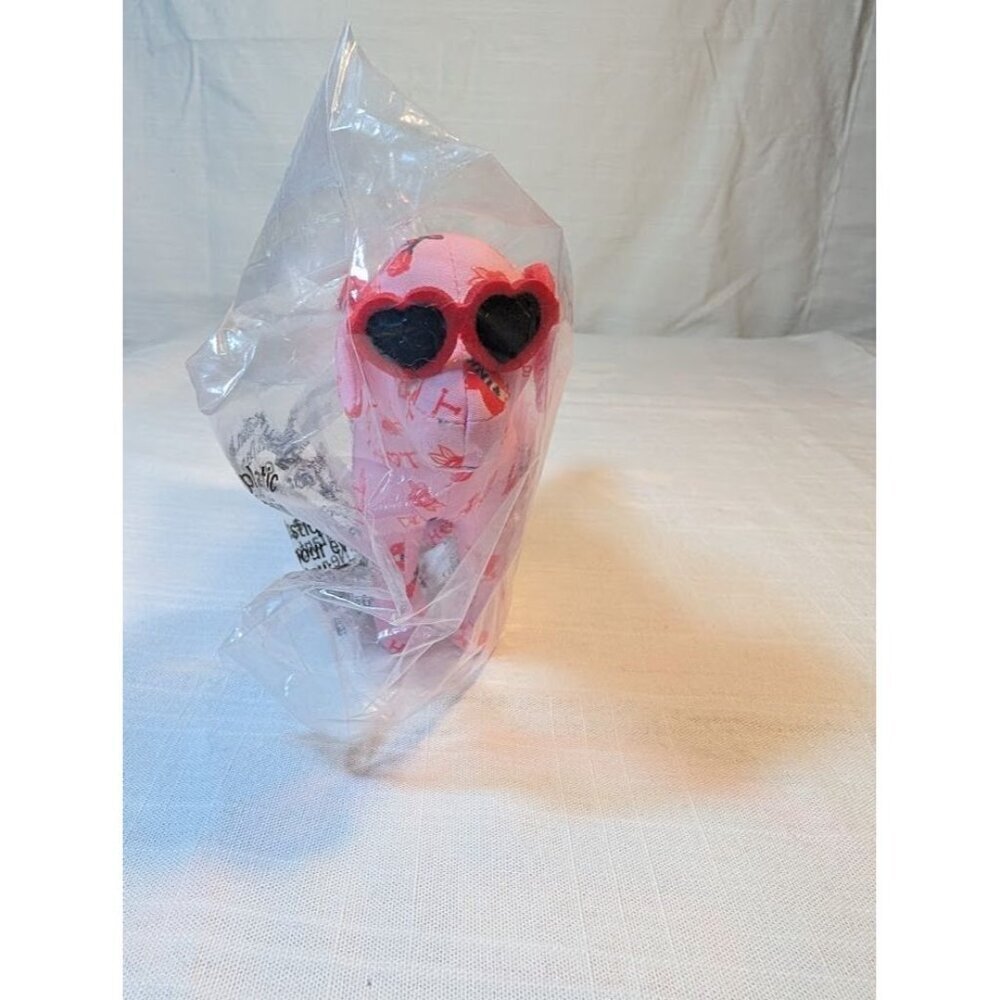 Victoria's Secret VS PINK Valentine's Day 2025 Limited Edition Mini Dog Plush - Picture 2 of 4